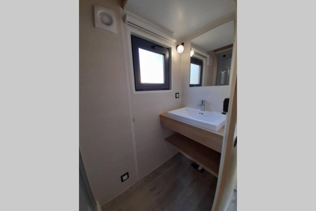 Maison Tiny House 2 Chambres Soulac A 500M Plage Ngoại thất bức ảnh